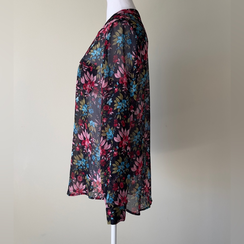 Kut from the Kloth Floral Sheer Long Folding Sleeve Button Down Blouse EUC - Picture 2 of 7